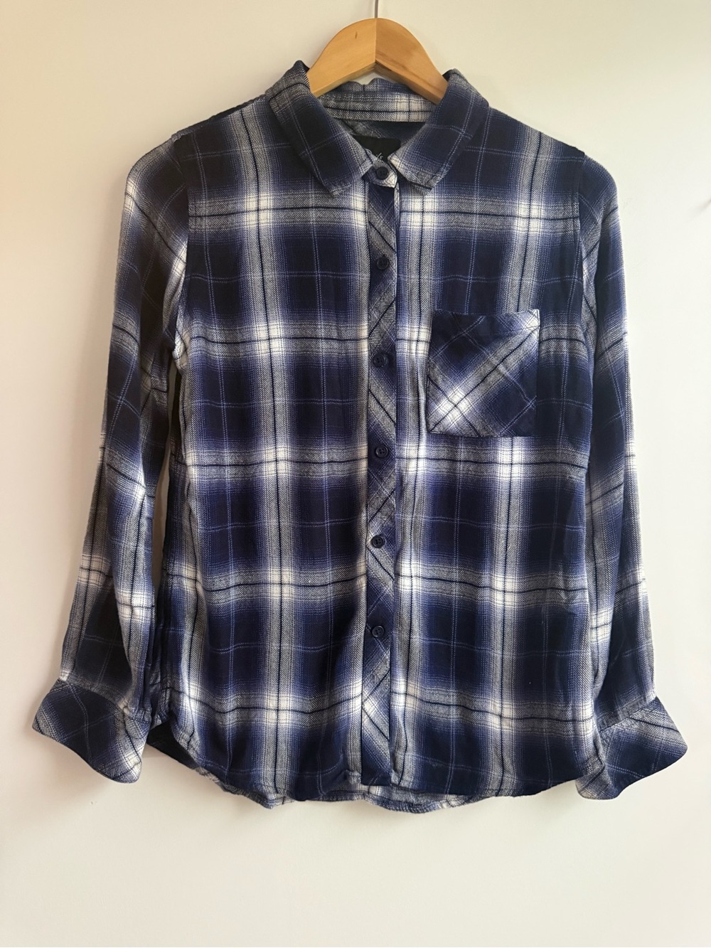 Rails Women's Navy and White Plaid Button-Down Shirt